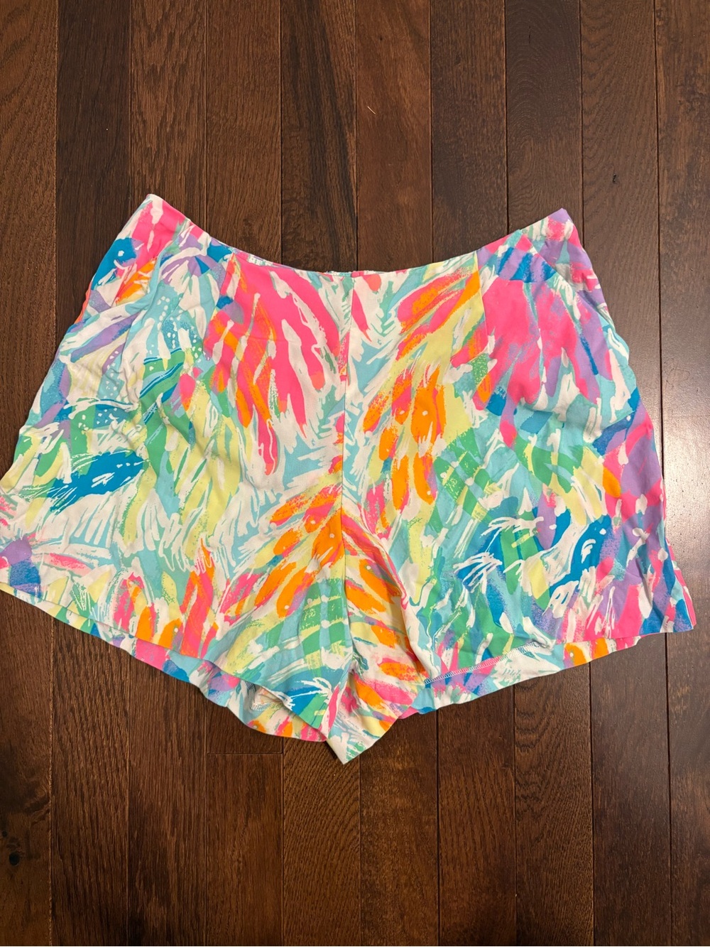 Lilly Pulitzer Linnea Sparkling Sands Rayon Shorts Size 4 Small Watercolor